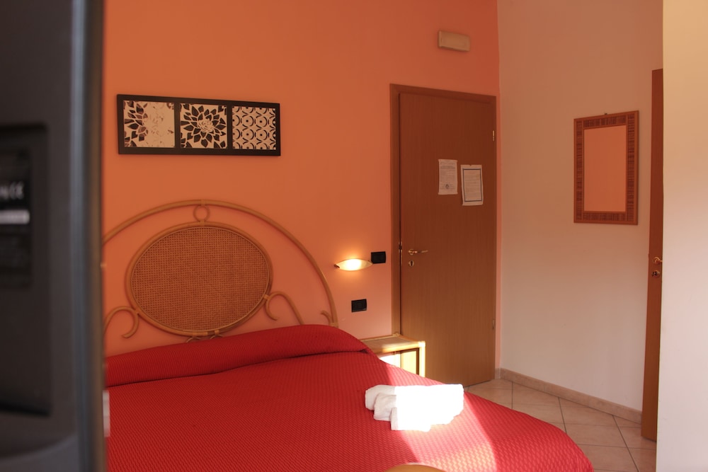 Double Room, Balcony, Hill View (8 ) photo 1