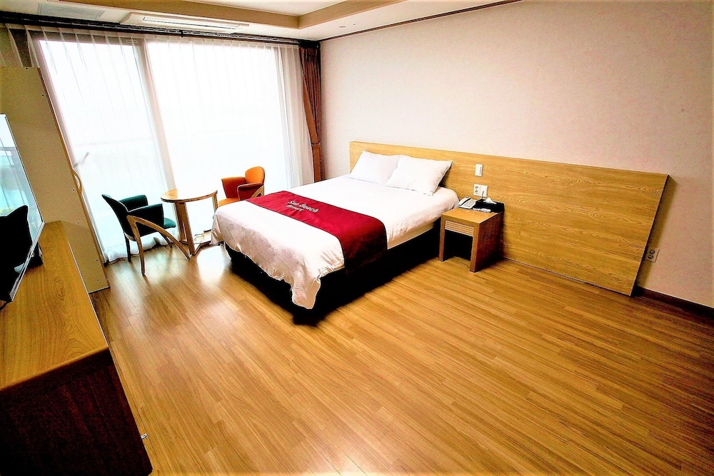 Deluxe Double Room, Ocean View photo 3