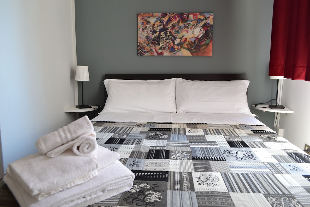 Basic Double Room (2° Piano) photo 1