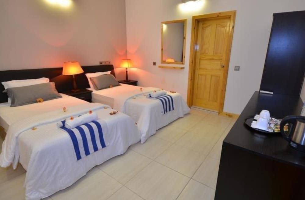 Deluxe Twin Room photo 2