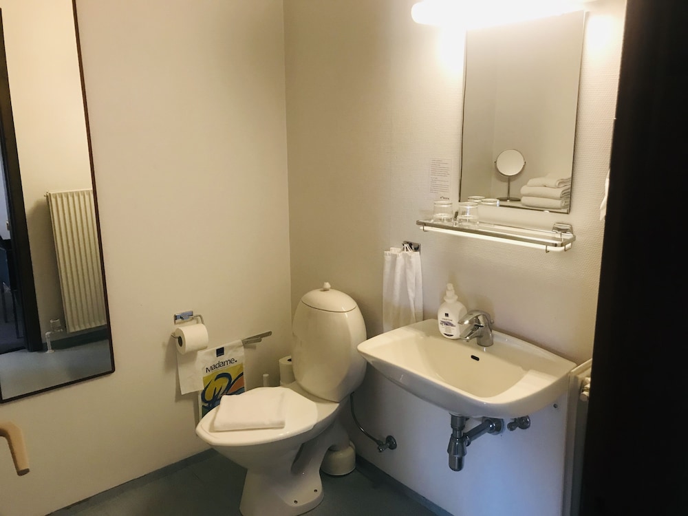 Basic Room photo 2