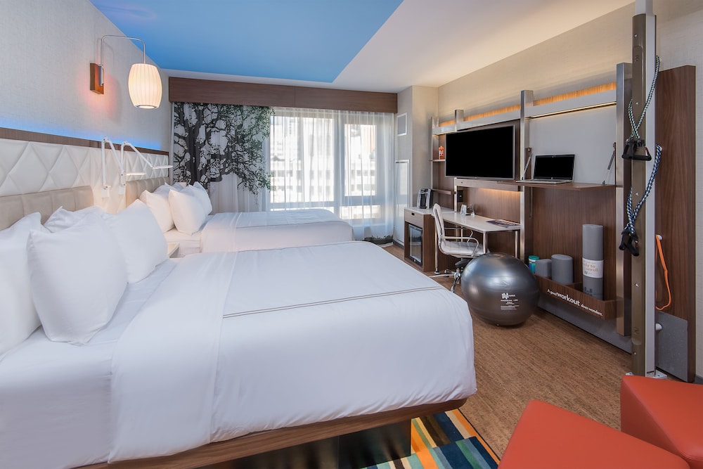 Premium Room, 2 Double Beds thumbnail 6