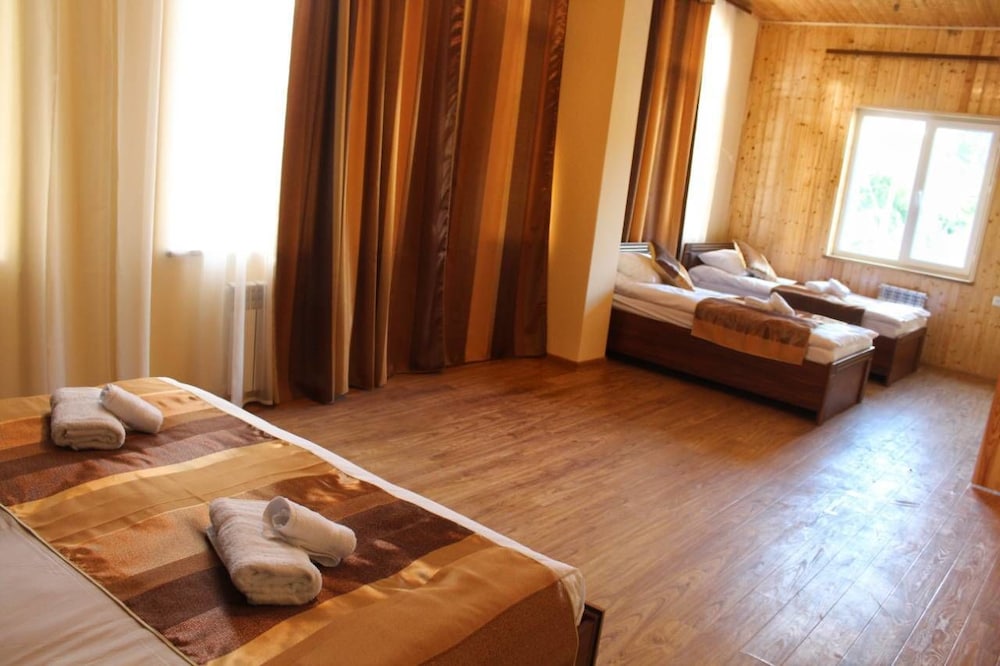 Standard Quadruple Room, Mountain View