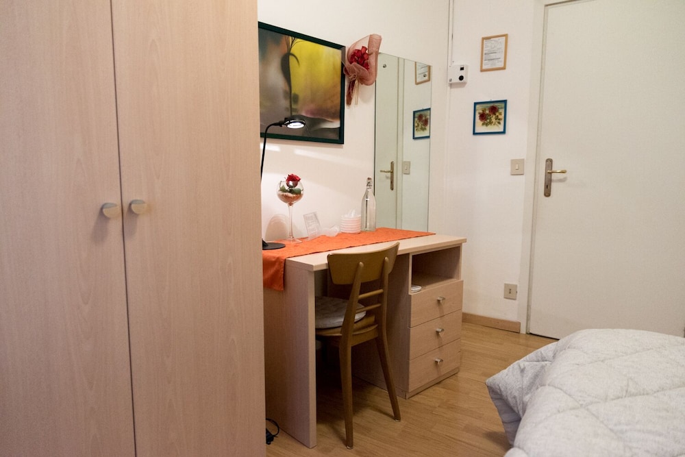 Classic Single Room, Courtyard View photo 3