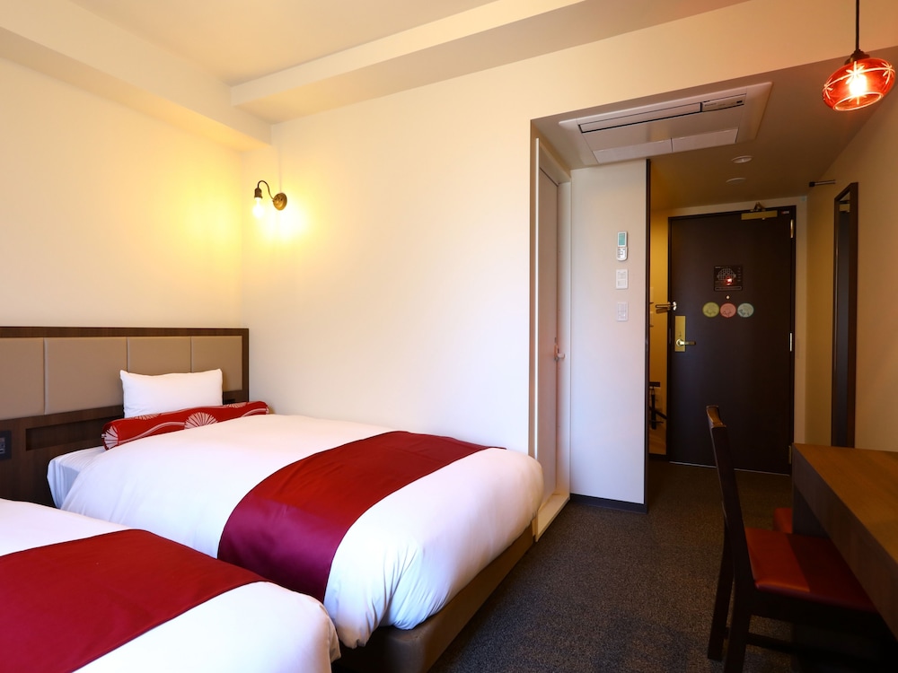 Standard Twin Room, 2 Bedrooms, Non Smoking photo 3