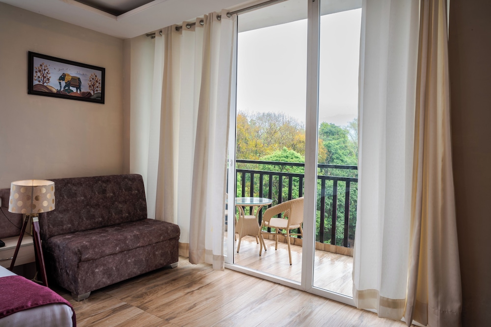 Mountain View Platinum with Private Balcony photo 3