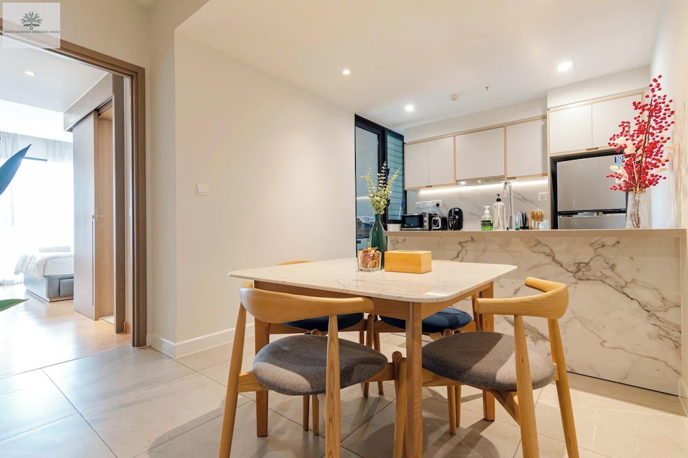 Luxury Apartment, 2 Bedrooms, Non Smoking, City View photo 2