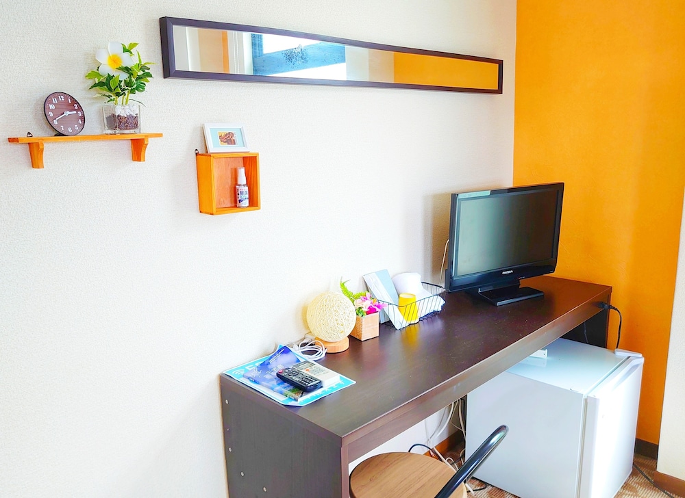 Basic Twin Room photo 1