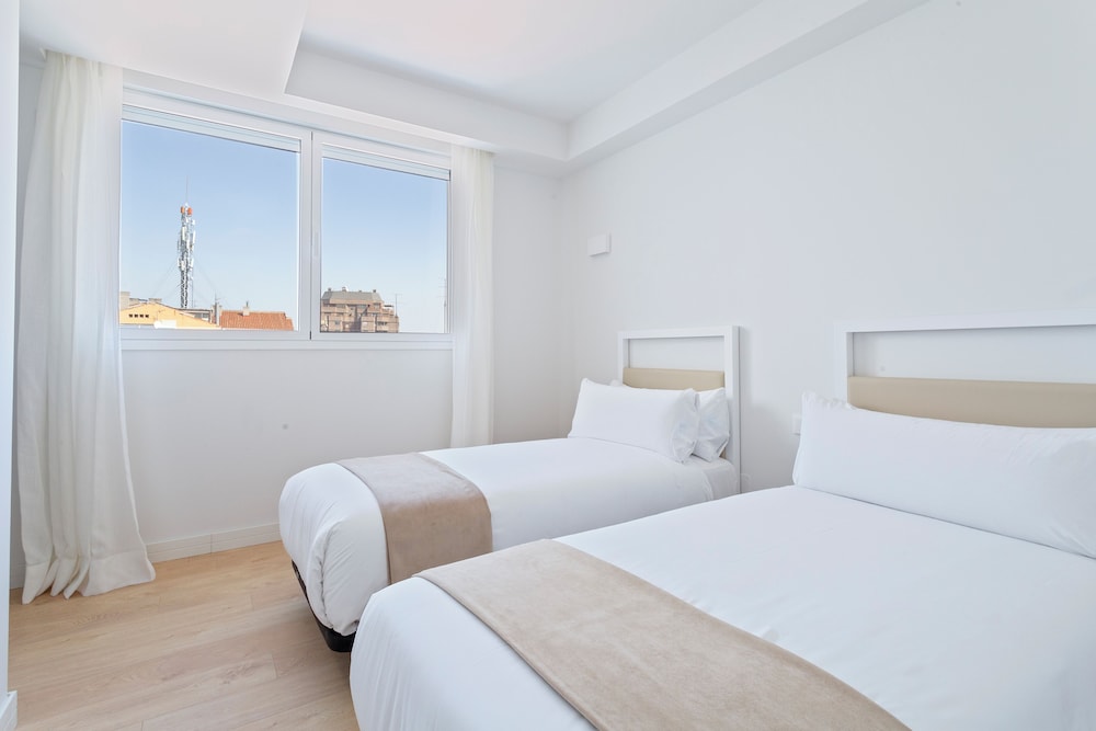 Deluxe Duplex, City View photo 2