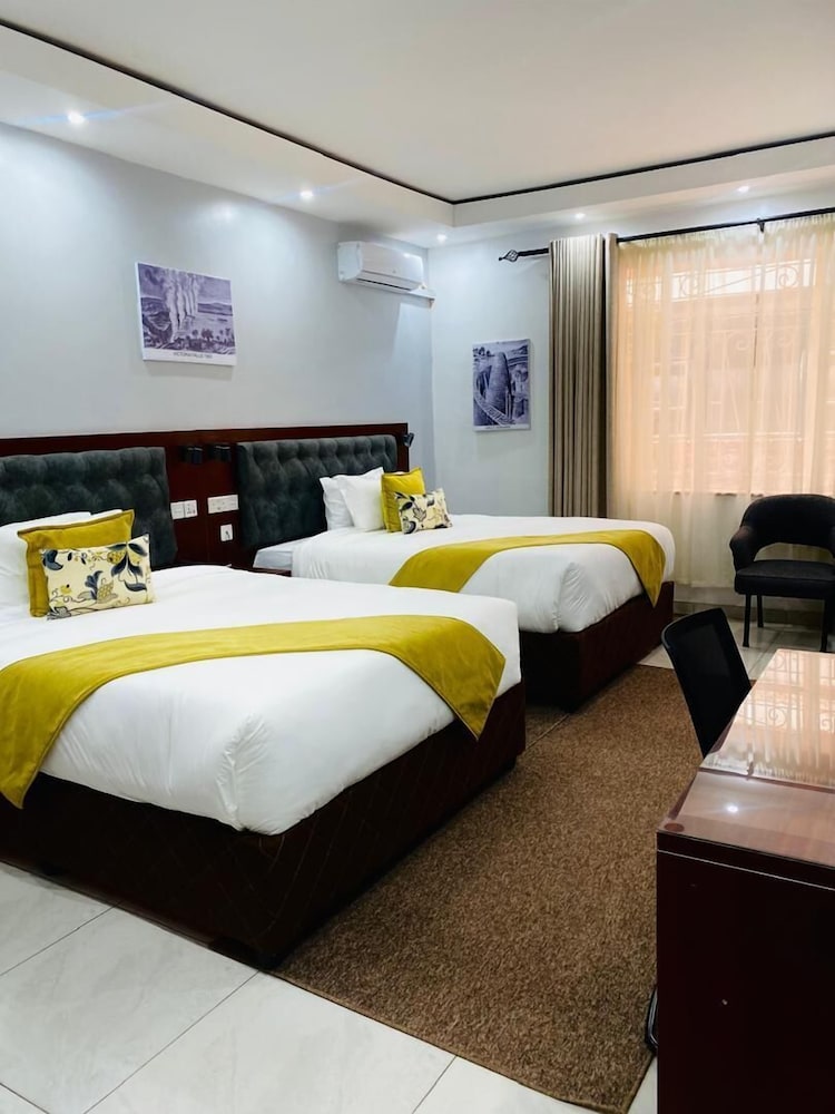 Deluxe Twin Room photo 1