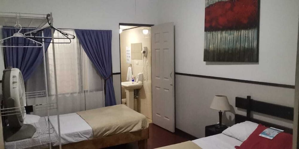 Standard Room photo 2