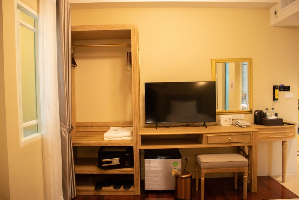 Deluxe Twin Room photo 3