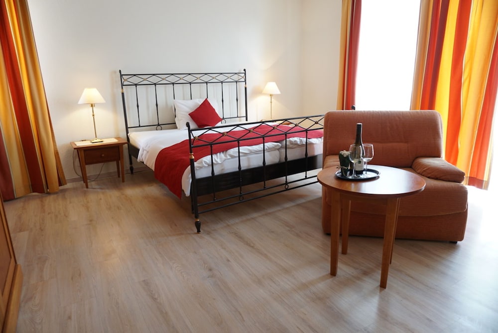 Comfort Triple Room