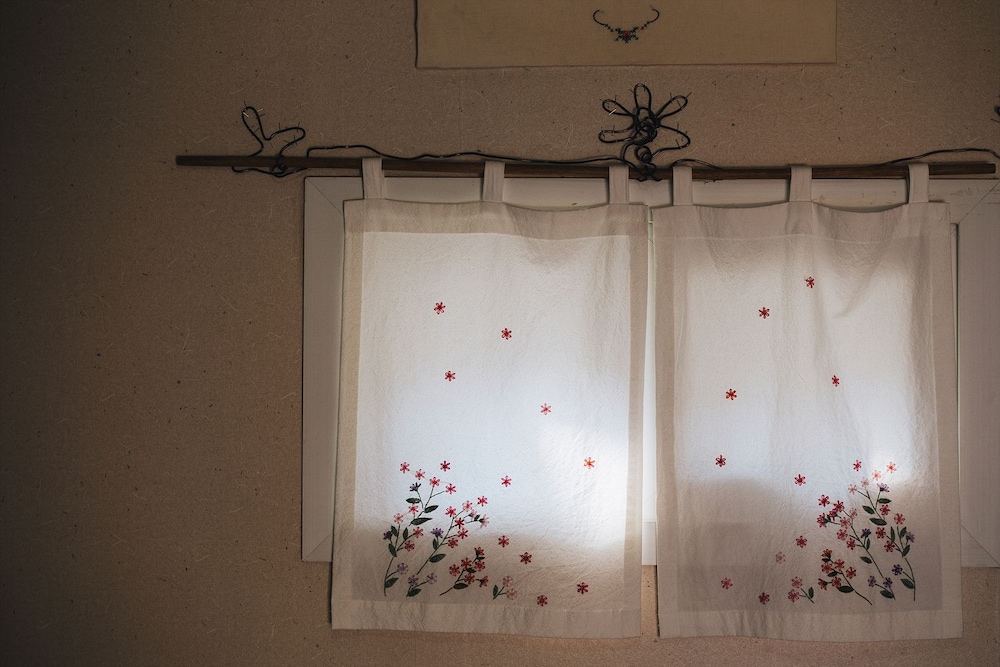 Traditional Double Room Single Use, 1 Bedroom, Non Smoking, Courtyard View photo 3