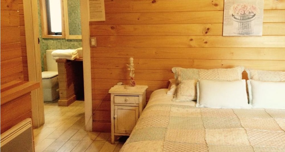 Standard Suite, 1 Double or 2 Twin Beds photo 3