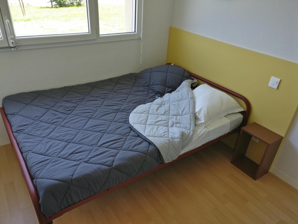 Double Room (lit 140)