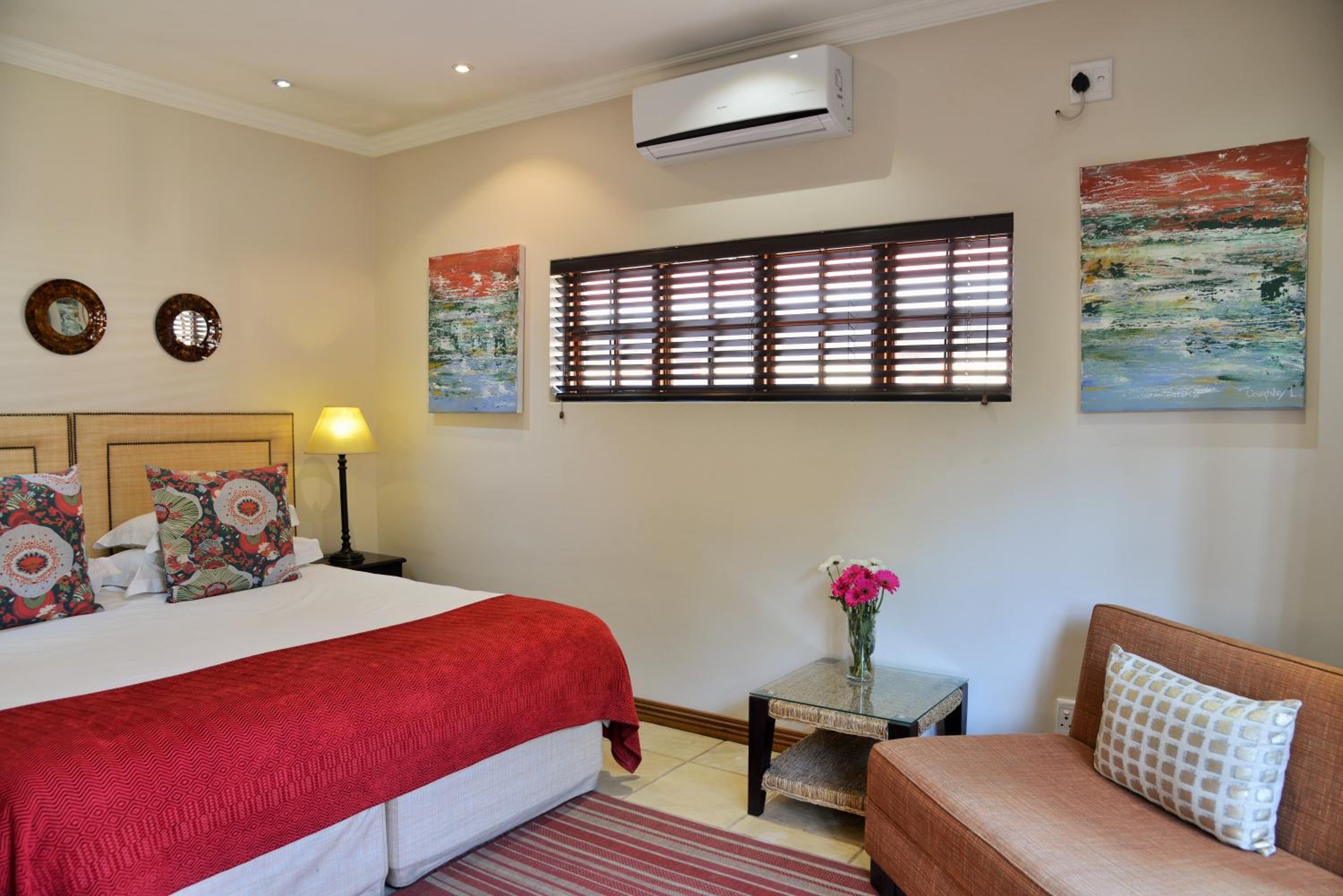 Deluxe Double Room - Photo 10