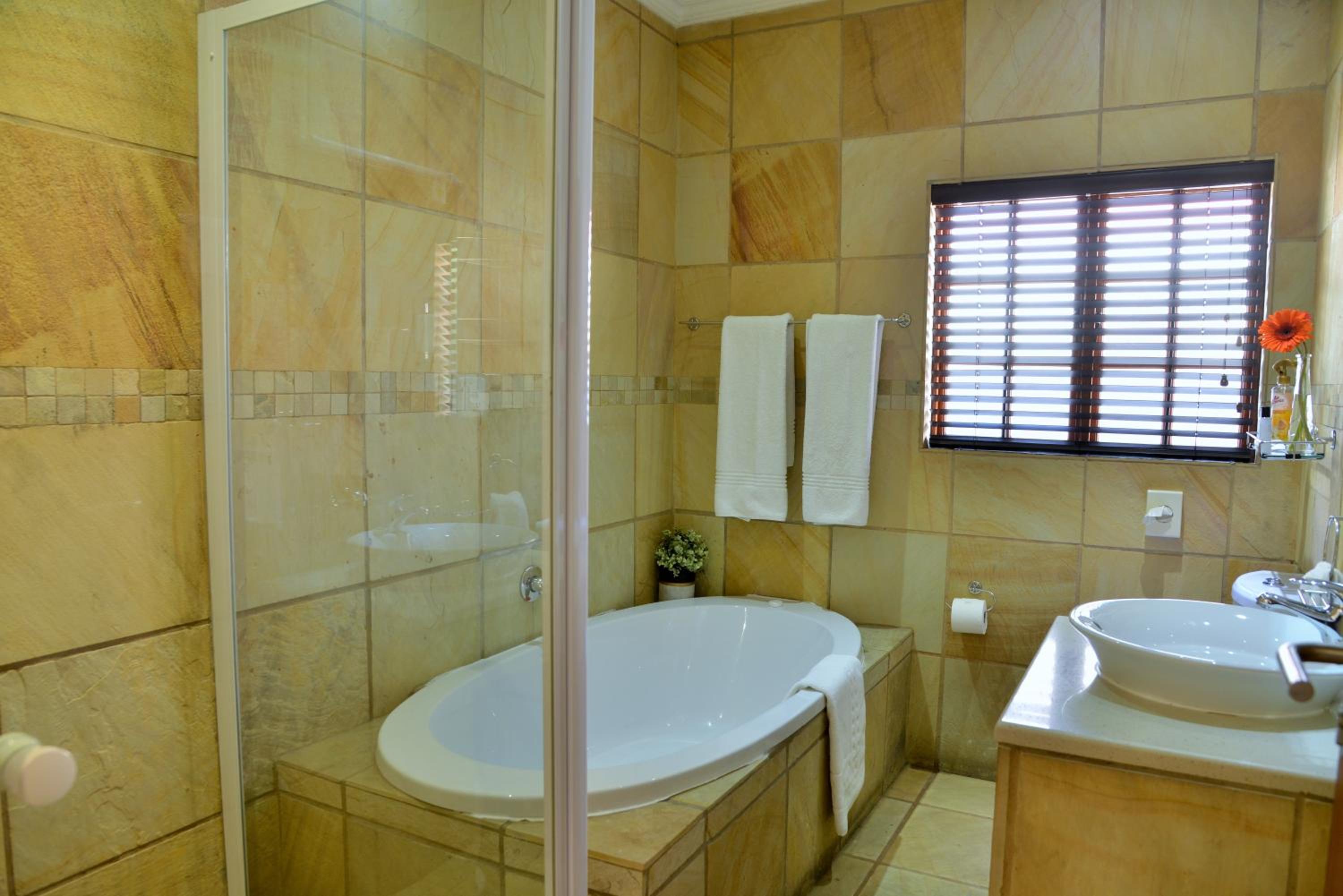 Deluxe Double Room - Photo 3