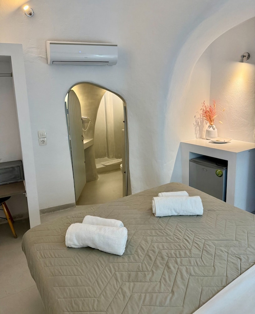 Economy Triple Room