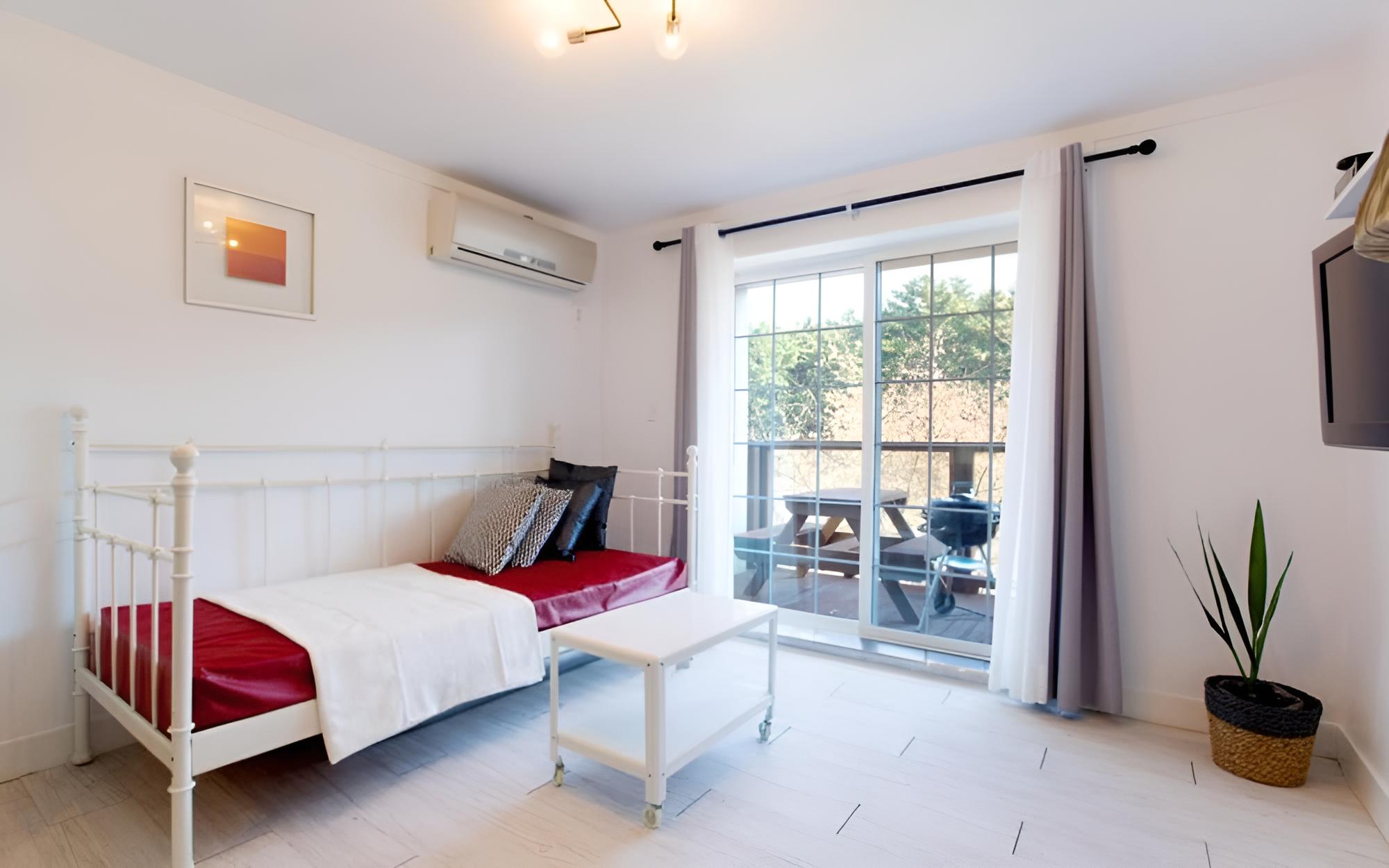 Room (Happiness 1 (Heart Bath Pine Forest V) - Photo 1