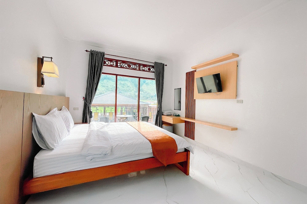 Room, 2 Queen Beds, Accessible, Non Smoking photo 2