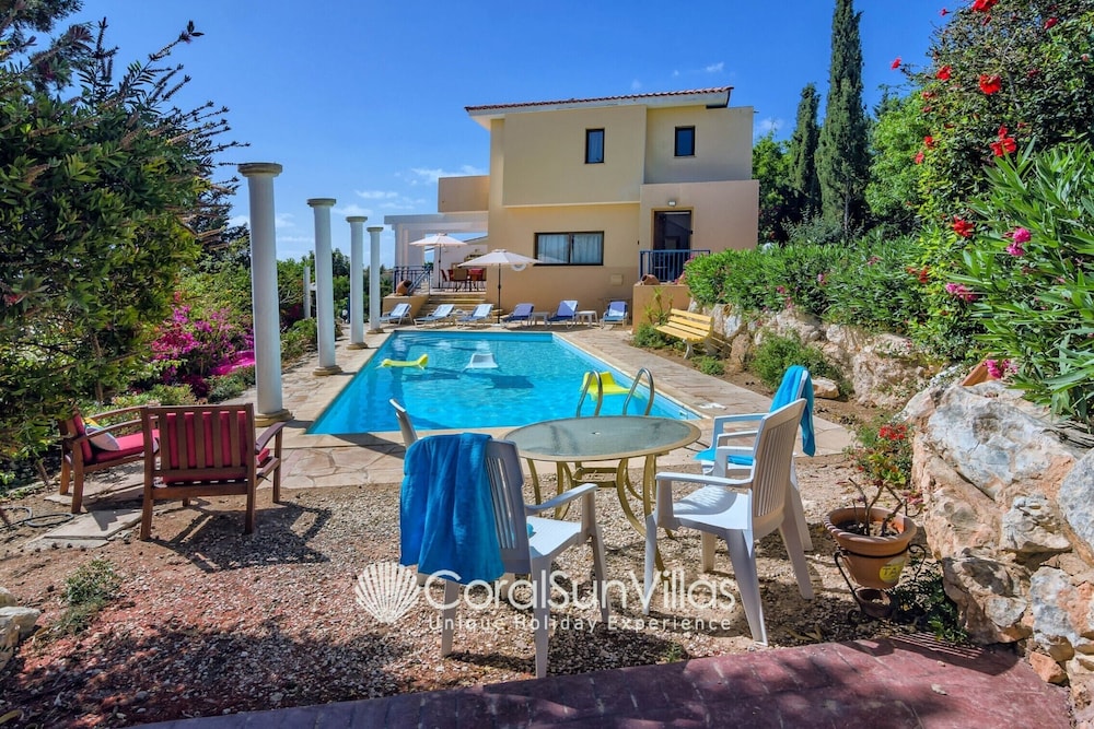 Villa, 3 Bedrooms, Smoking, Private Pool photo 1