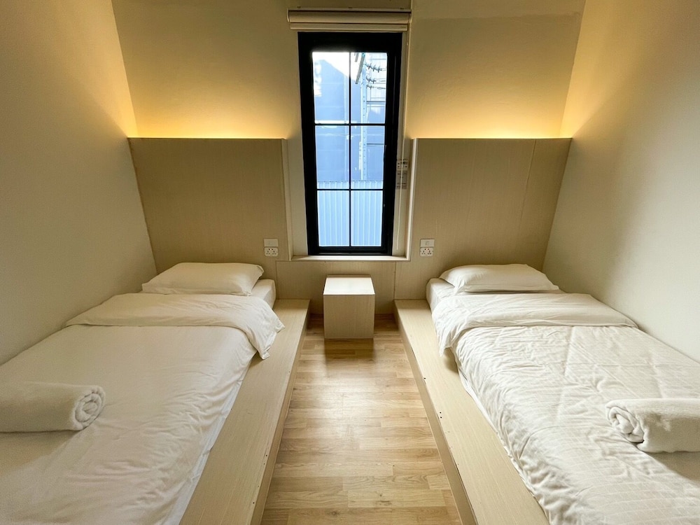 Quarto Twin Superior, Banheiro Compartilhado