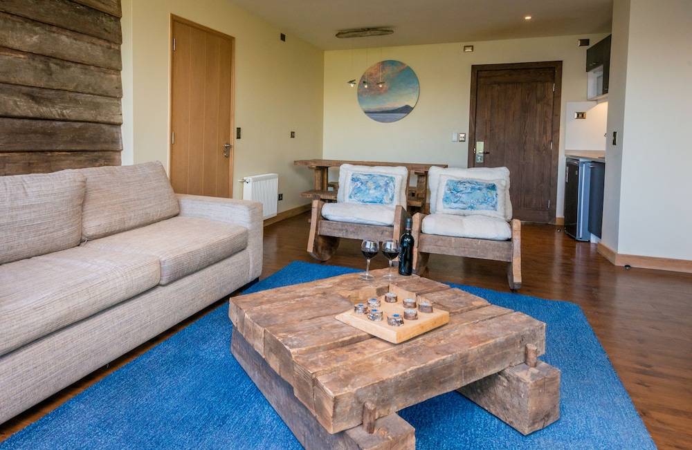 Family Cabin - Photo 1