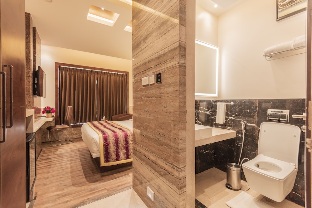 Premium Room - Photo 7