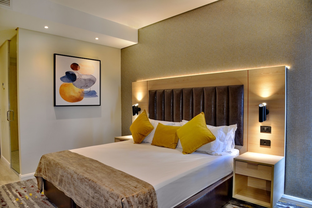 Standard Room, 1 King Bed - Photo 7