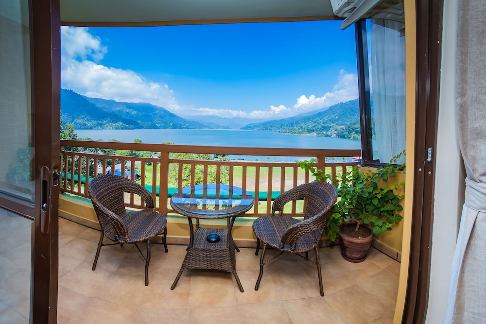 Standard Suite, Lake View - Photo 2