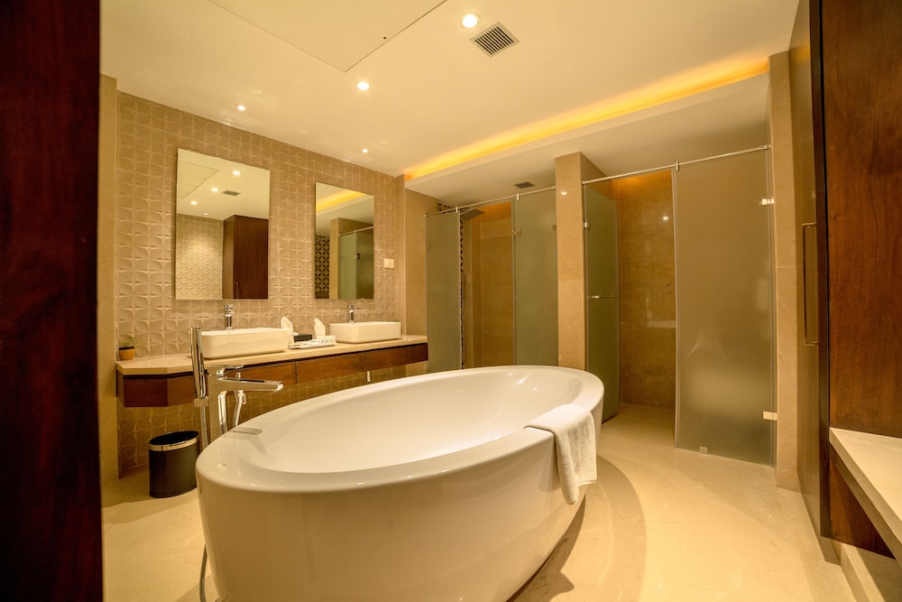 Royal Suite - Photo 11
