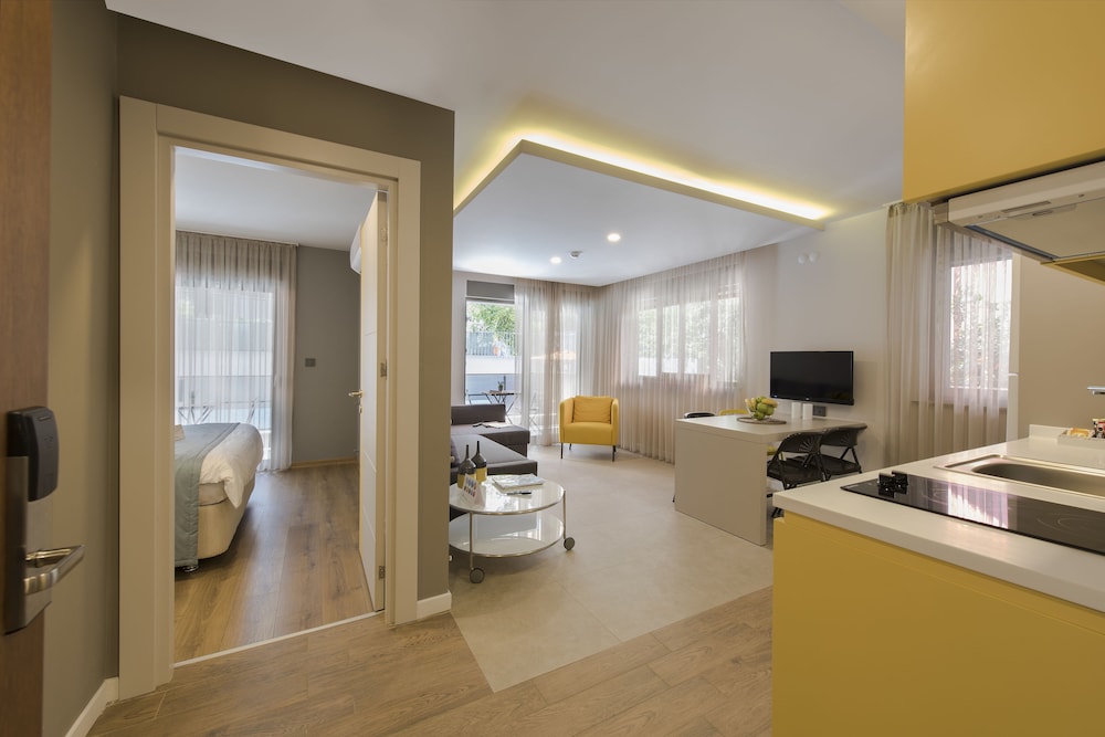 Garden Suite