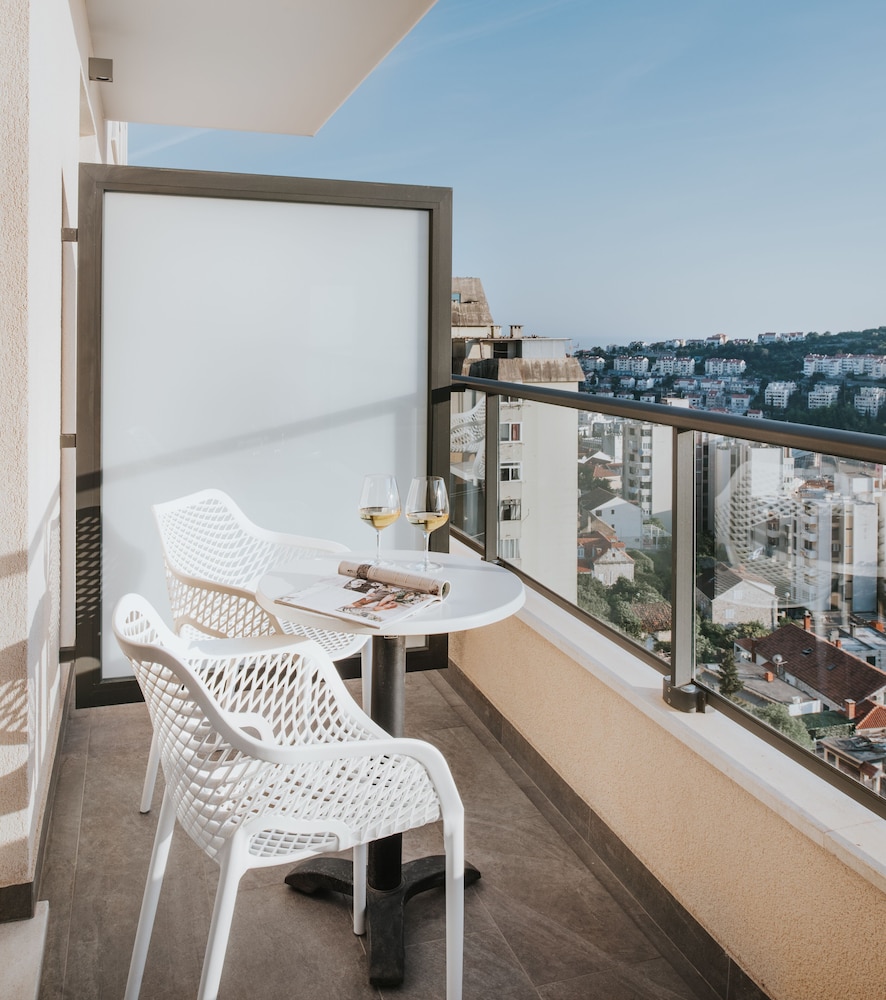 Standard Double Or Twin Room, Balcony, Sea View - Photo 5