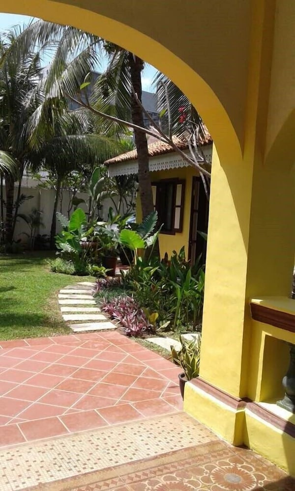 Garden Chalet photo 2