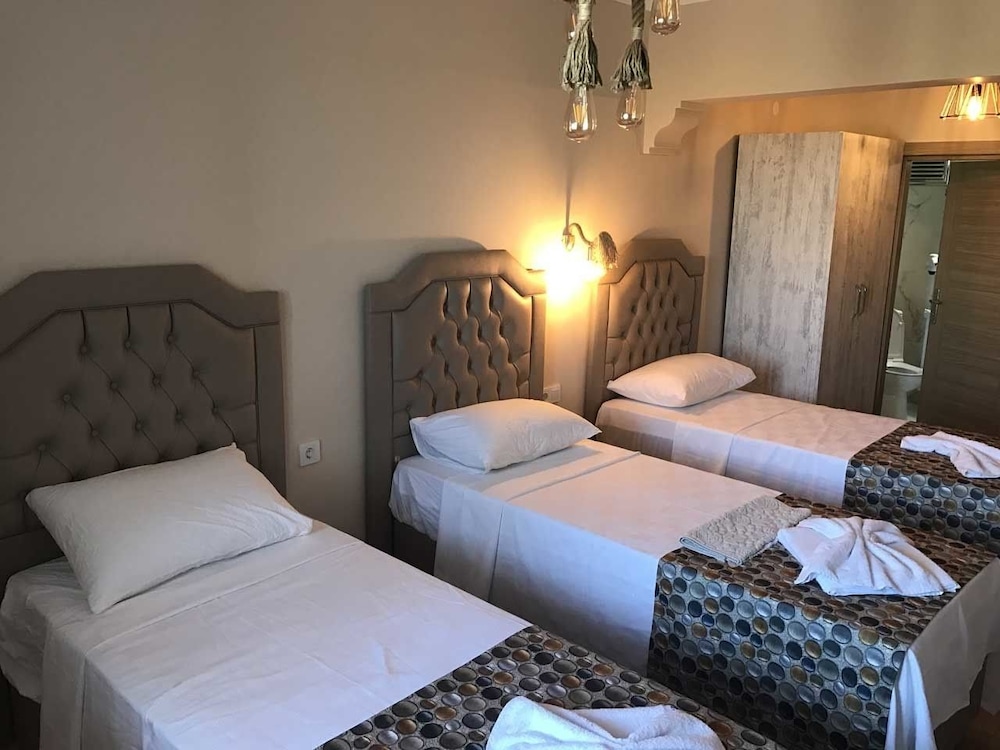 Standard Triple Room photo 1