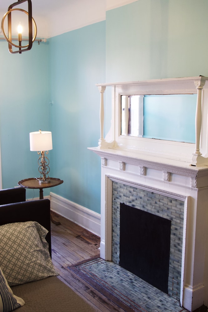 Standard Quadruple Room, Ensuite (Langston Hughes Room) photo 1