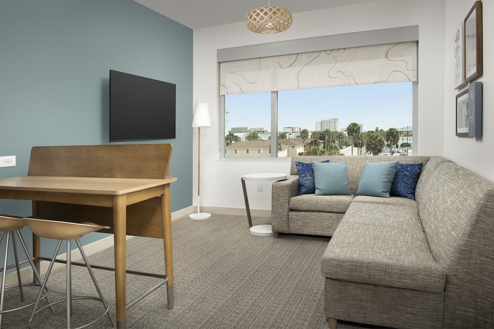 Suite, 1 Bedroom - Photo 8