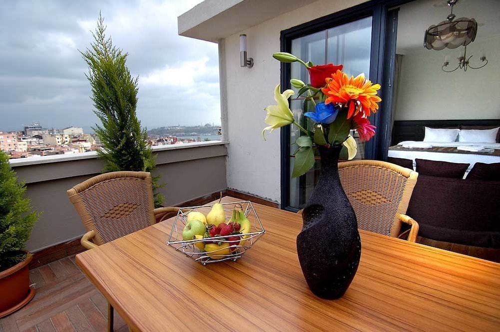 Penthouse photo 2