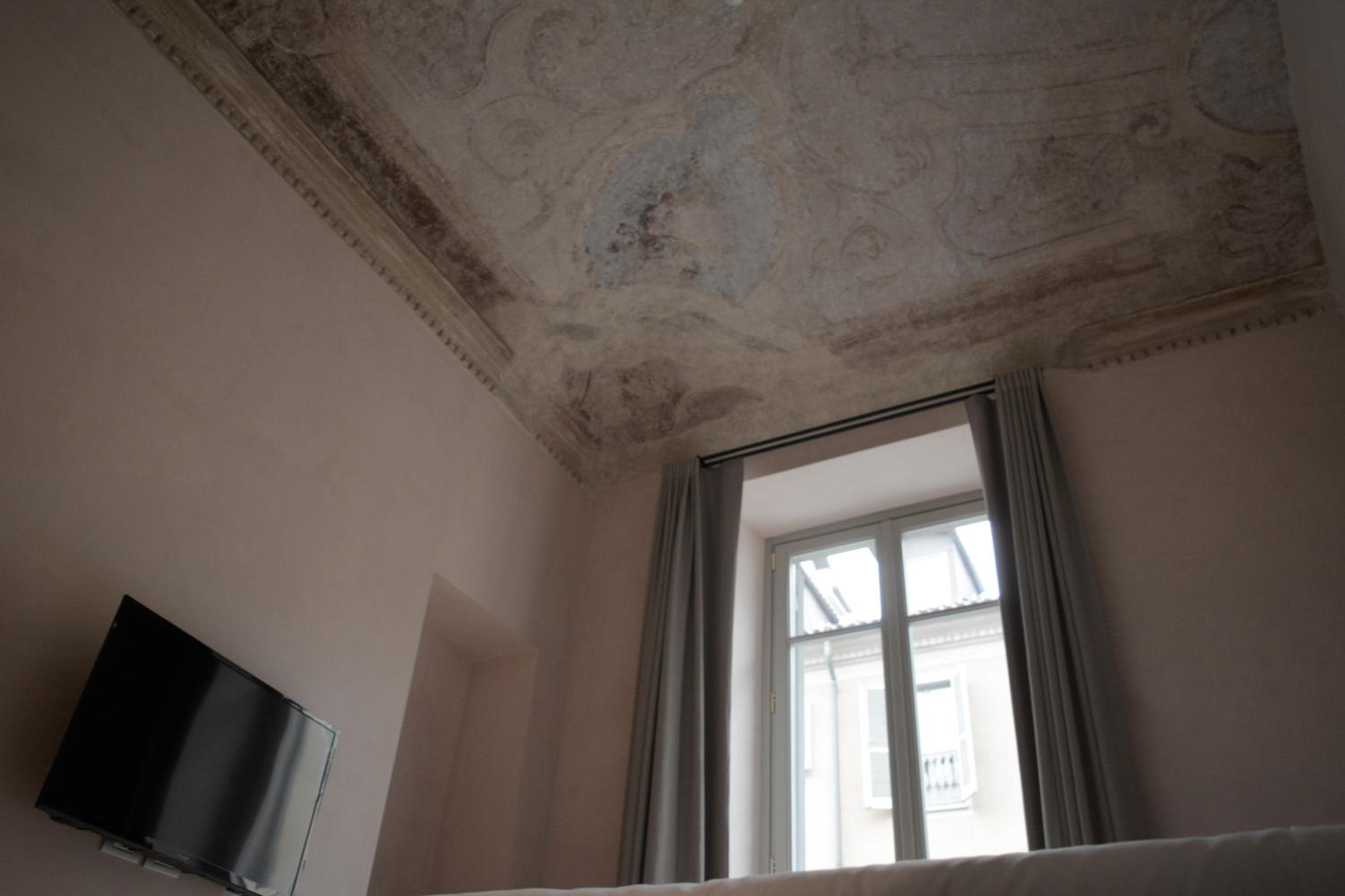 Superior Double or Twin Room - Photo 14