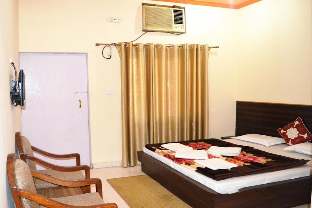 Deluxe Room - Photo 1