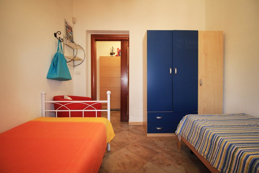 Apartment (2 Bedrooms) photo 2