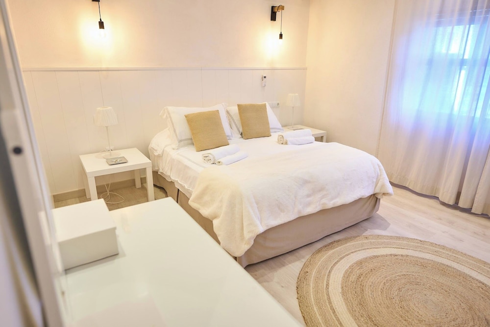 Deluxe House, 2 Bedrooms, Garden View