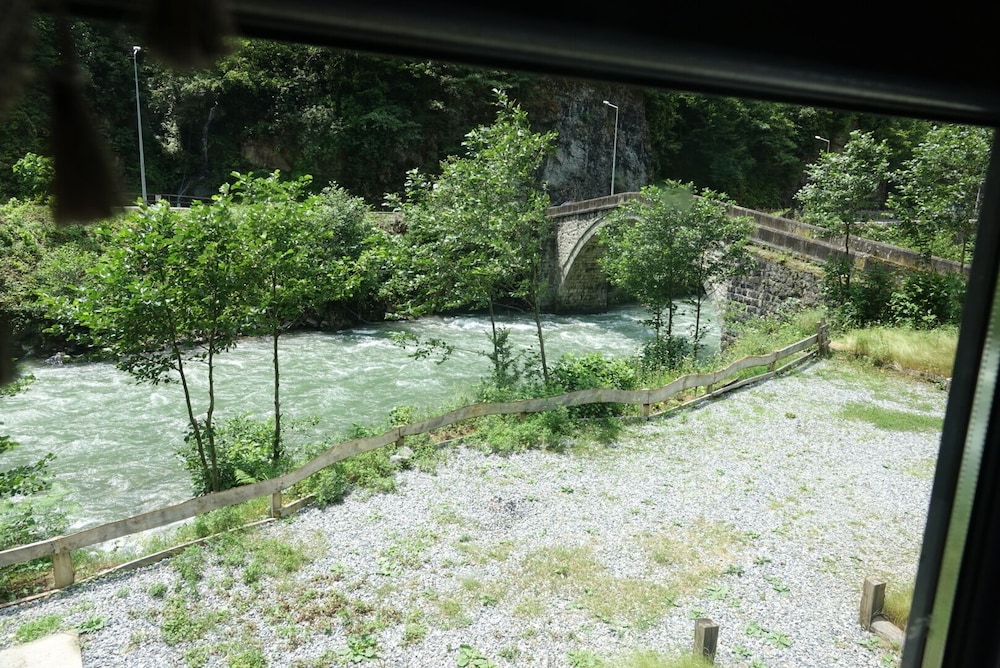 Deluxe Bungalow, 1 Bedroom, Non Smoking, River View photo 3