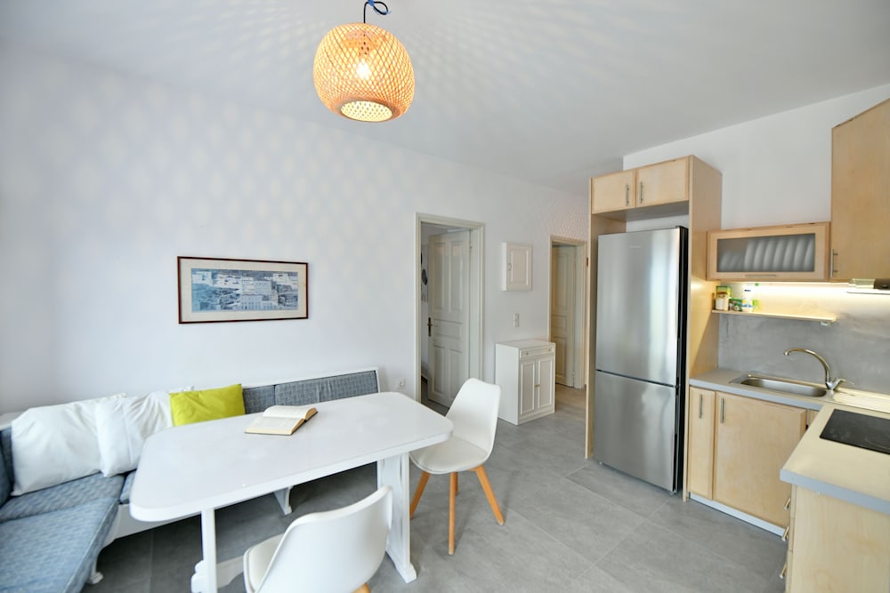Junior Apartment photo 2