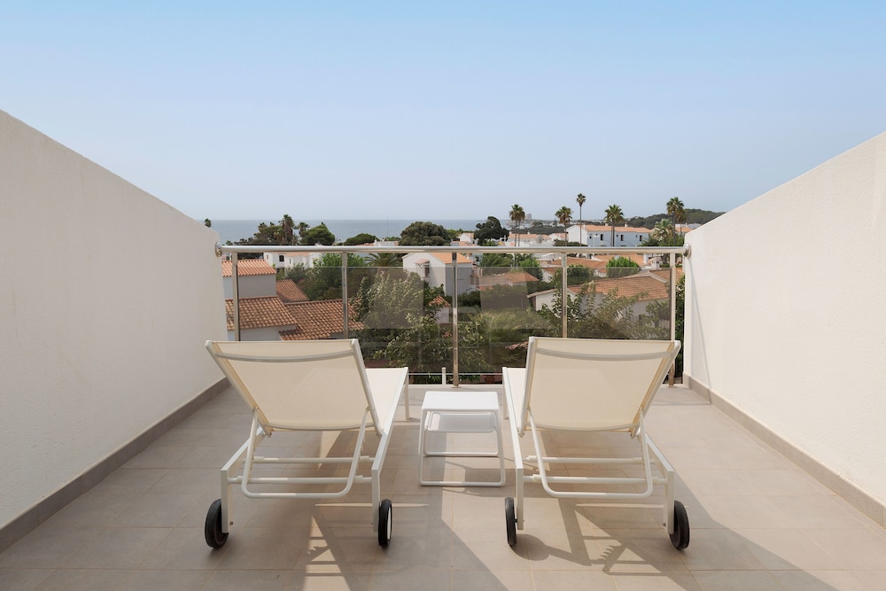 Superior Double Room, Terrace, Sea View - Photo 4