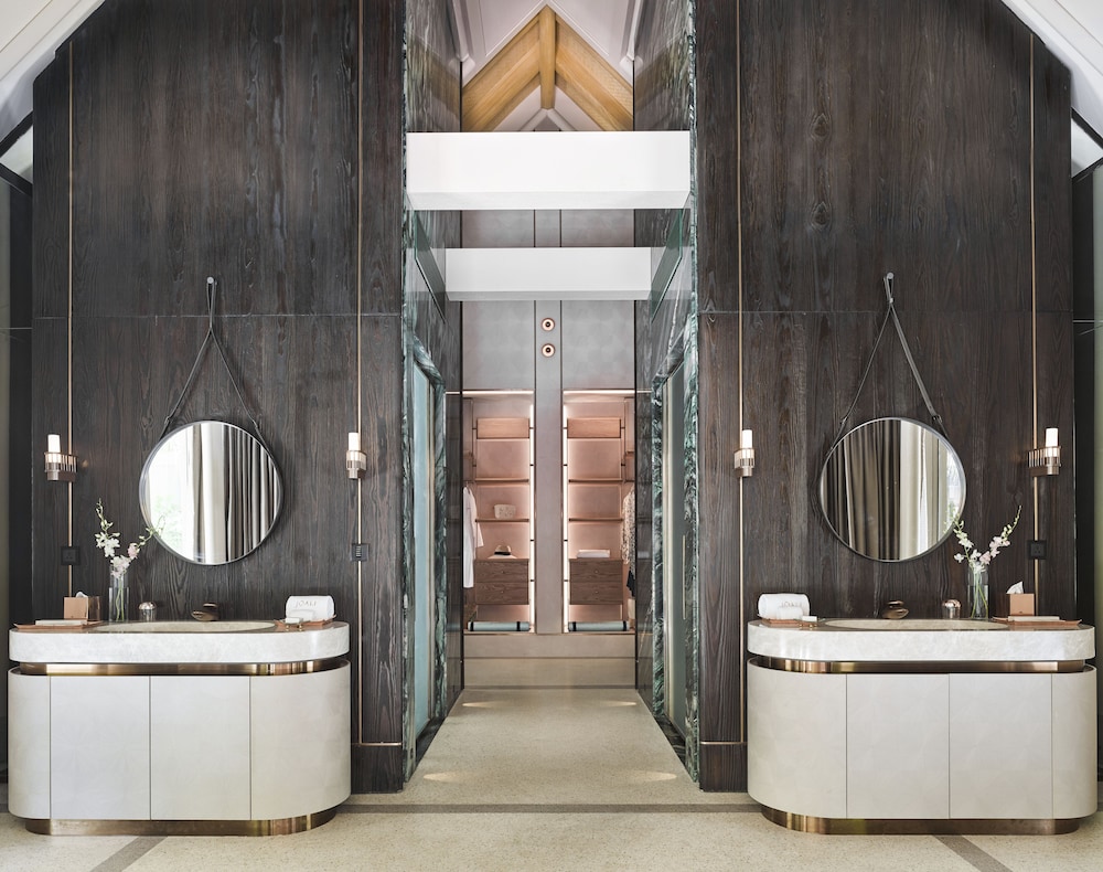 Beach Pool Villa King