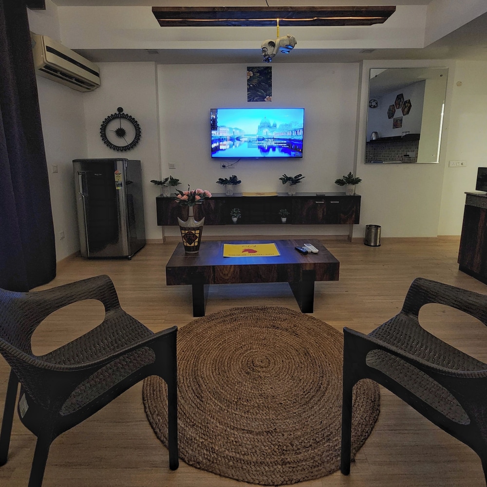 Comfort Townhome, 1 King Bed