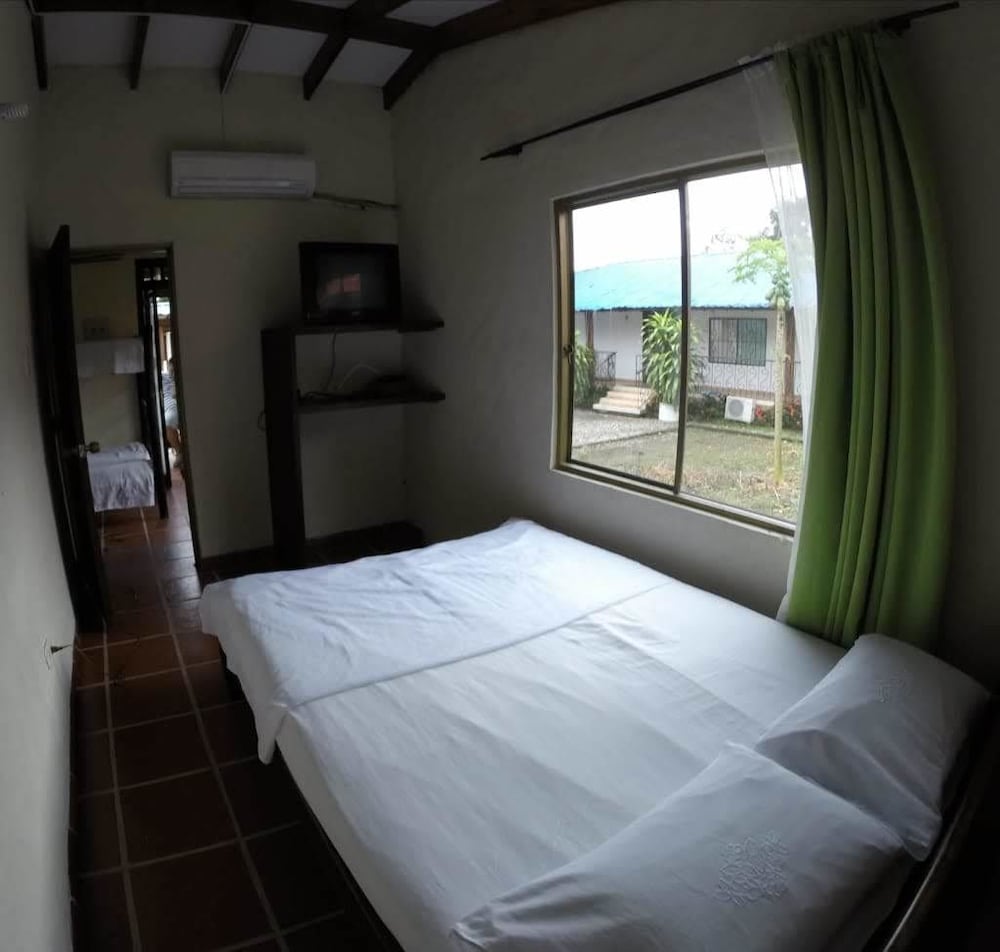 Family Cabin, 2 Bedrooms, 6 People photo 2