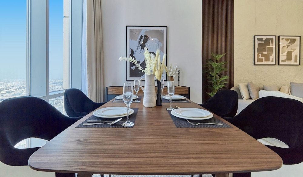 Luxury Apartment photo 2